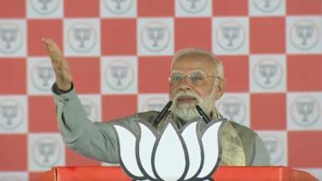 The verdict in Malegaon blast case came after 17 years, all 7 accused including Sadhvi Pragya Thakur were acquitted, BJP said Congress should answer saffron terrorism (36)-L4gkC4a3JM.jpg